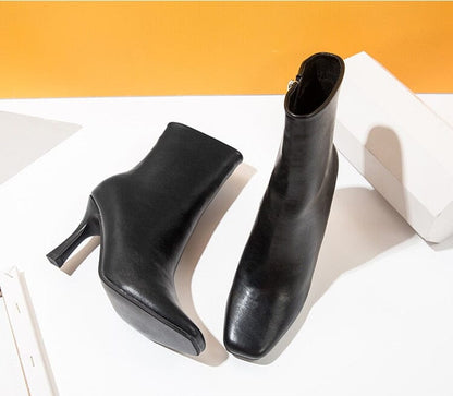 Bota Feminina Cloe de Salto