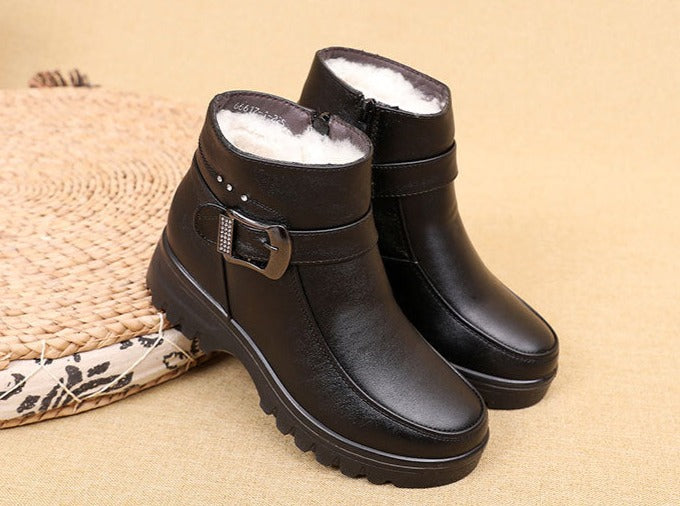 Bota Feminina Acolchoada